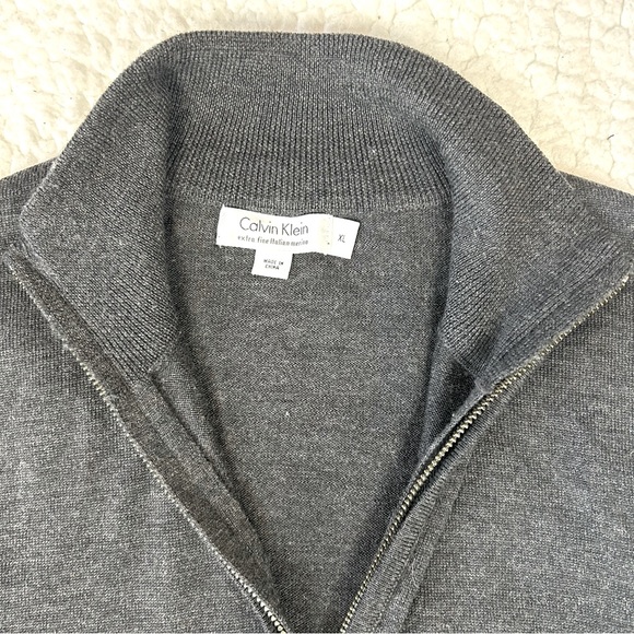 Calvin Klein Men's Gray Extra Fine Italian Merino Wool 1/4 Zip Sweater Size XL - Picture 3 of 5